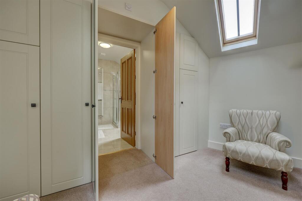 Principal Bedroom Dressing Room