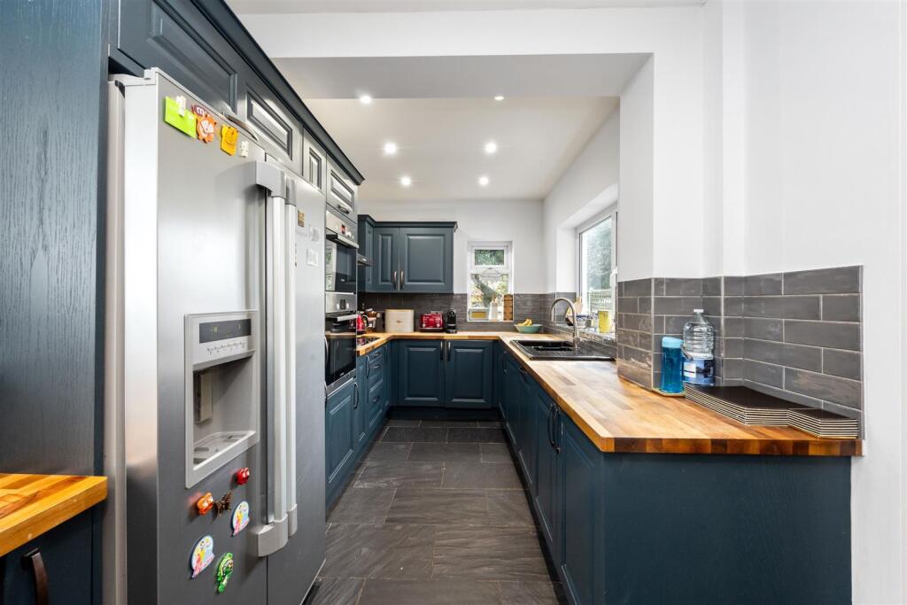 KITCHEN.jpeg