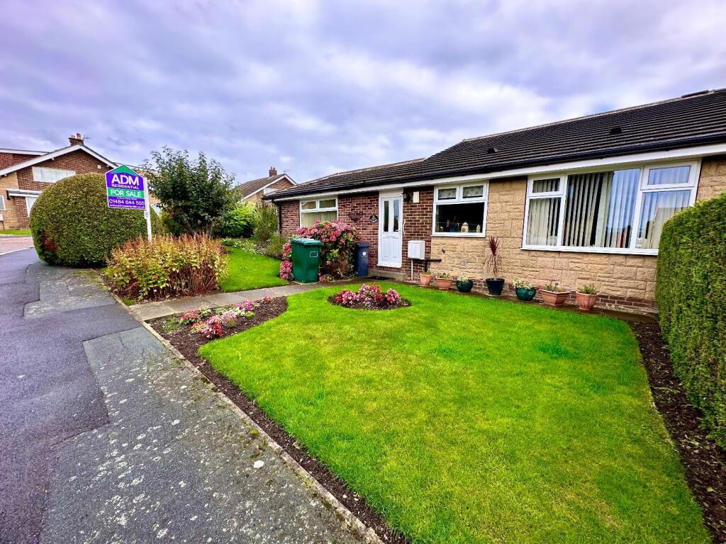 FURTHER EXTERNAL PHOTOGRAPHS