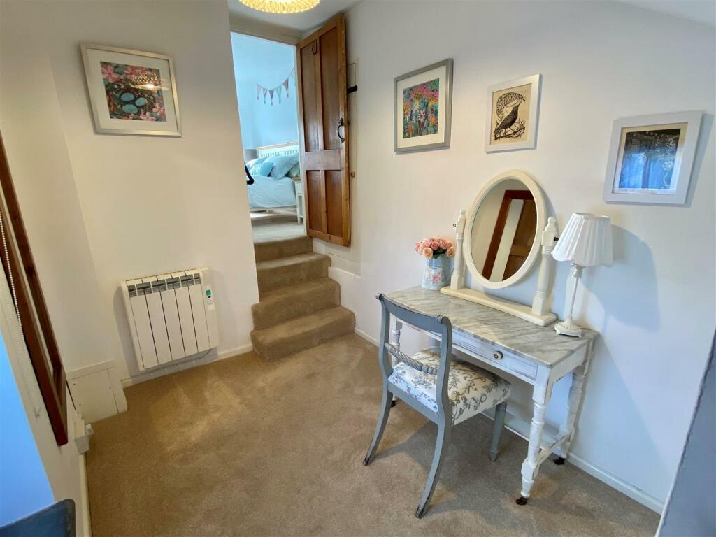 Sparrow Cottage Dressing Room