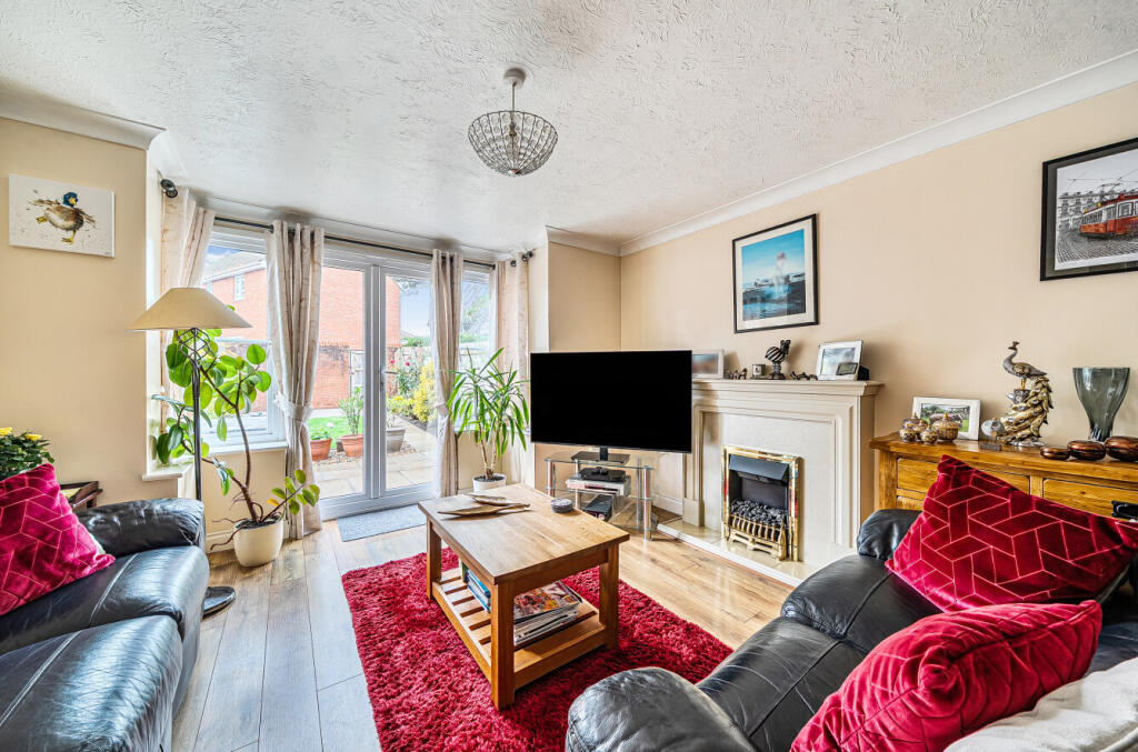 1371649-2-68f9062...