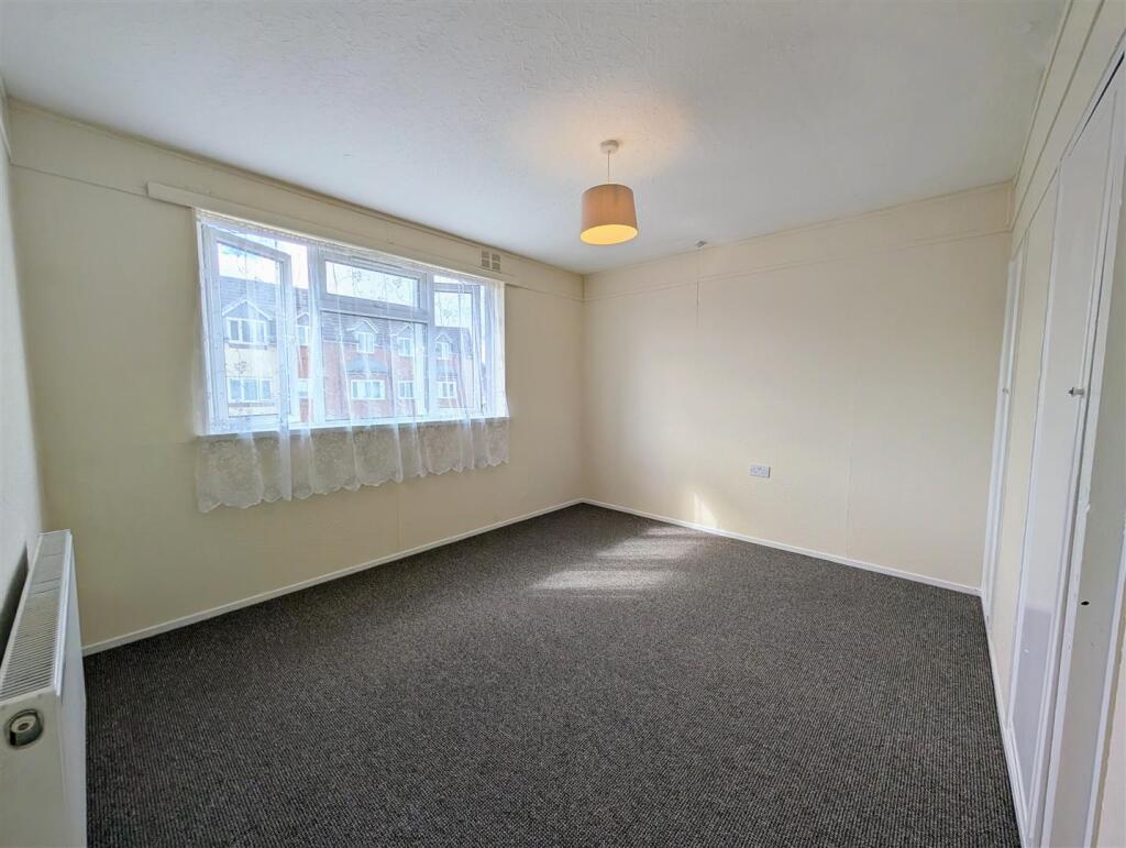 main bedroom 1.jpg