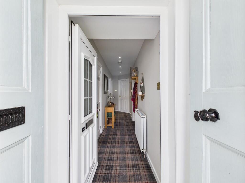 CAM05526G0-PR0011...