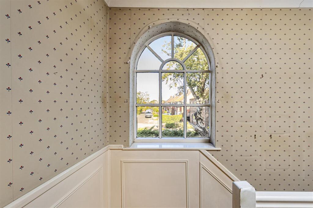 12_Croft_Court_28.jpg