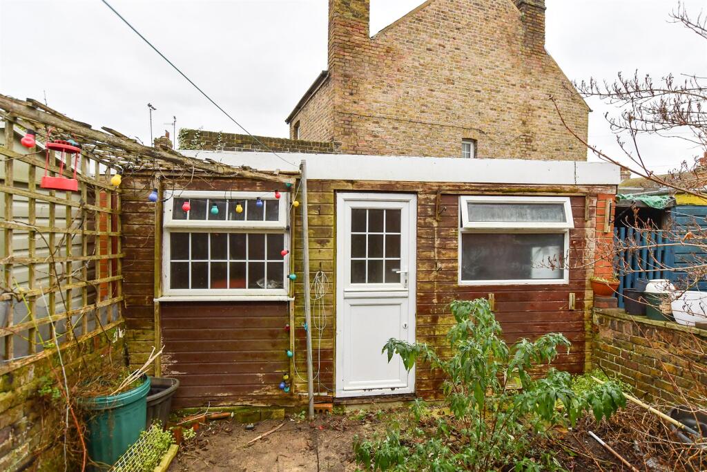 Workshop/Outbuildings