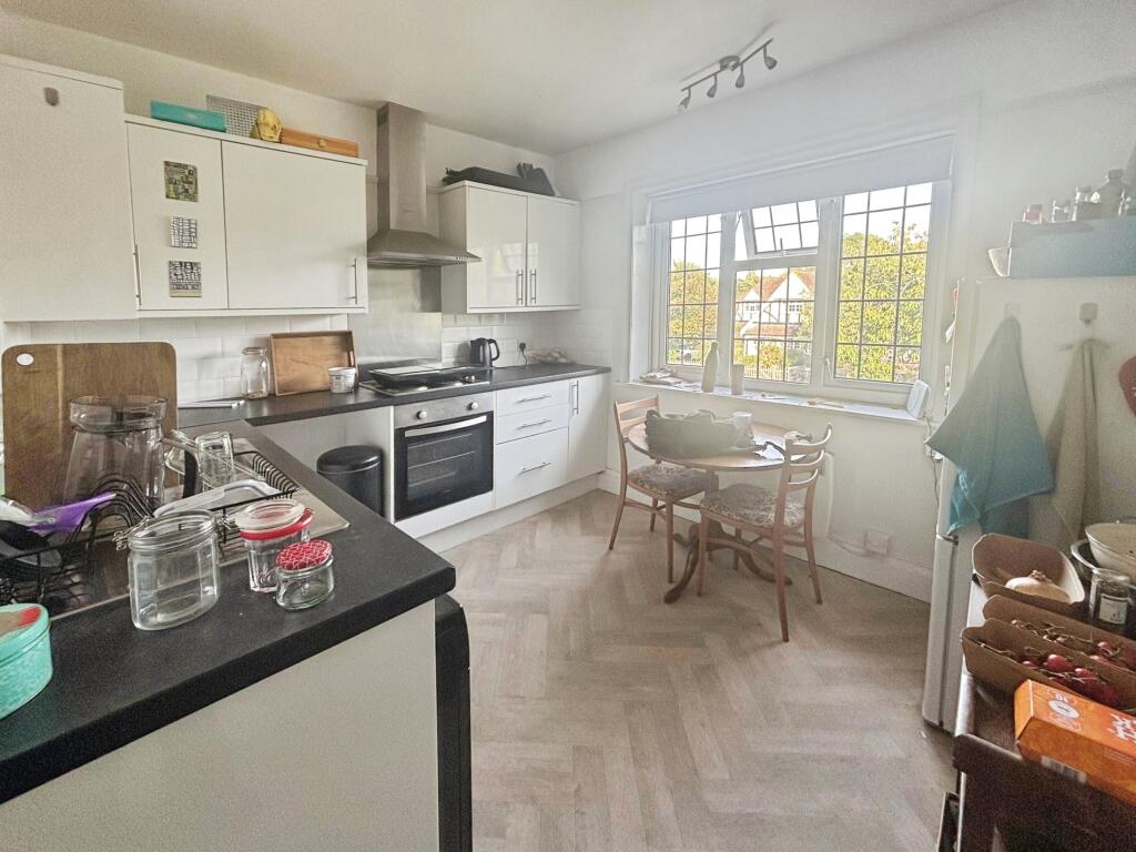 ef4213c8-kitchen 20s