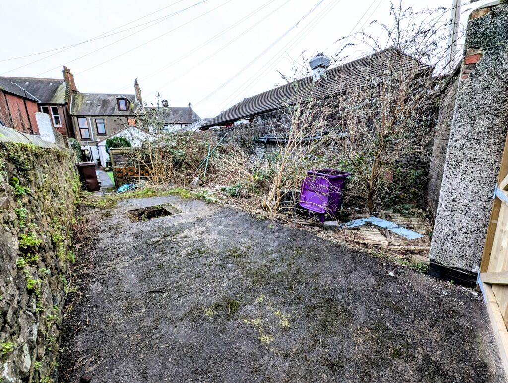 Garden/Drive