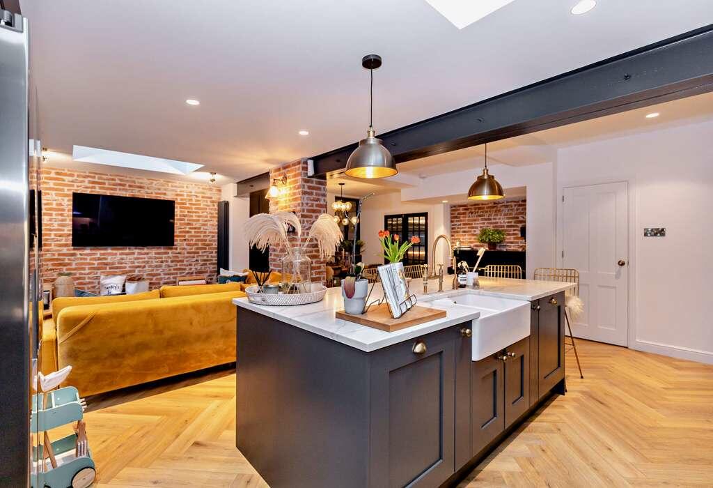 Kitchen / Dining Area / Snug