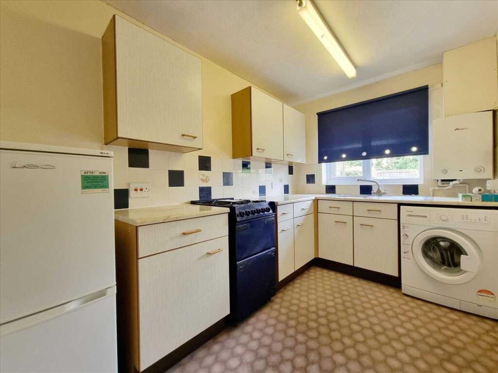Kitchen: