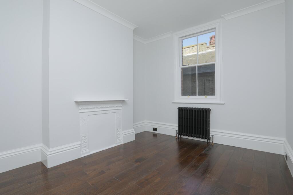 Apartment 4
