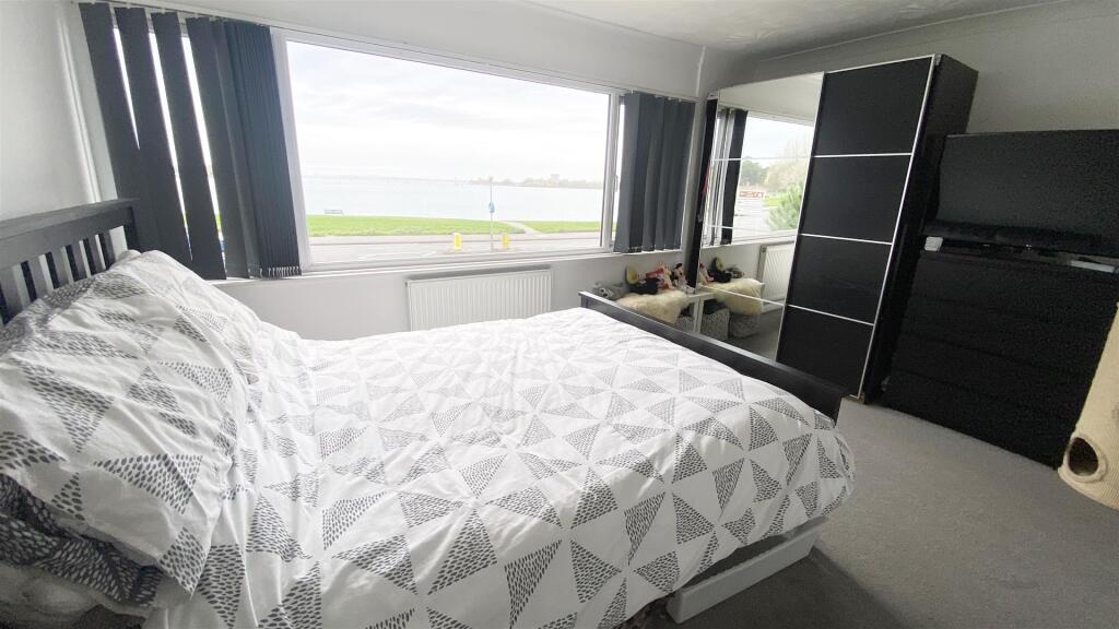 Front Double Bedroom