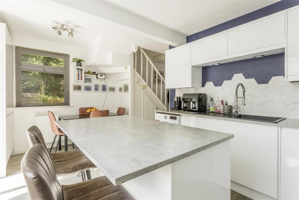 16 Stanley Road-5.jpg