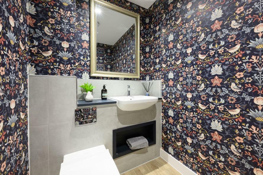 Eden Green - Plot 35 Show