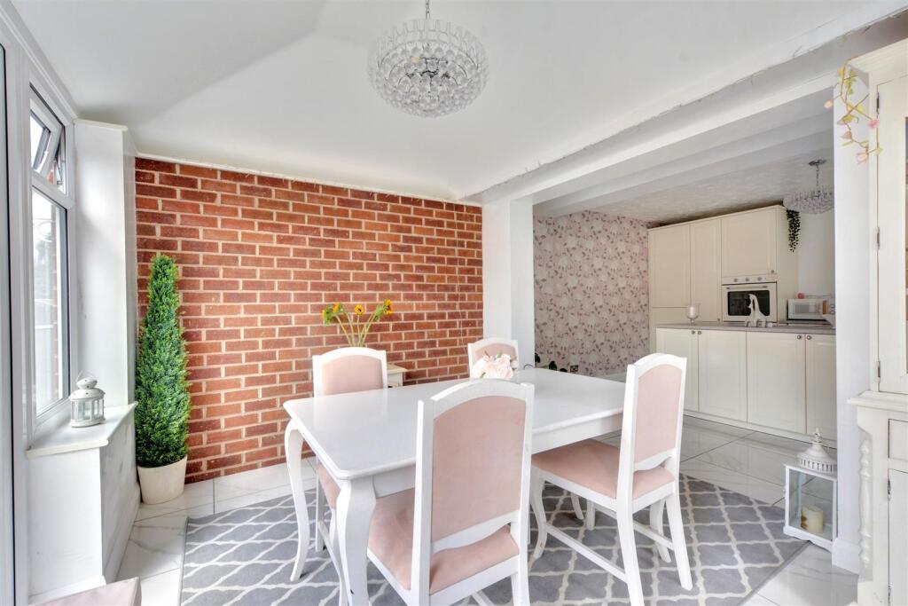 Dining Area_ (3).jpeg