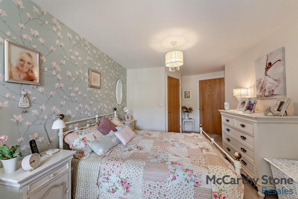 8656053-interior09-800.jpg