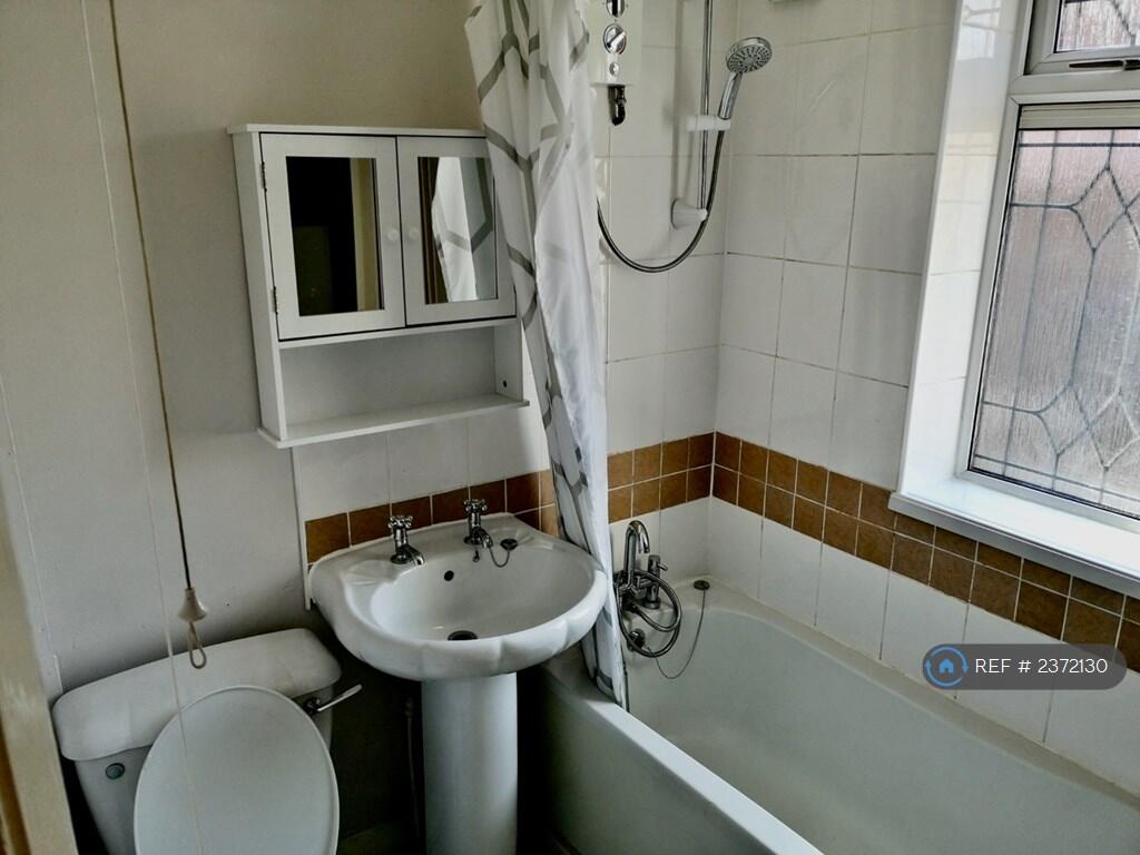 Bathroom (2) - Downstairs