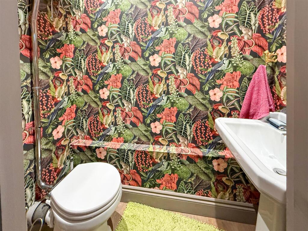 cloak room