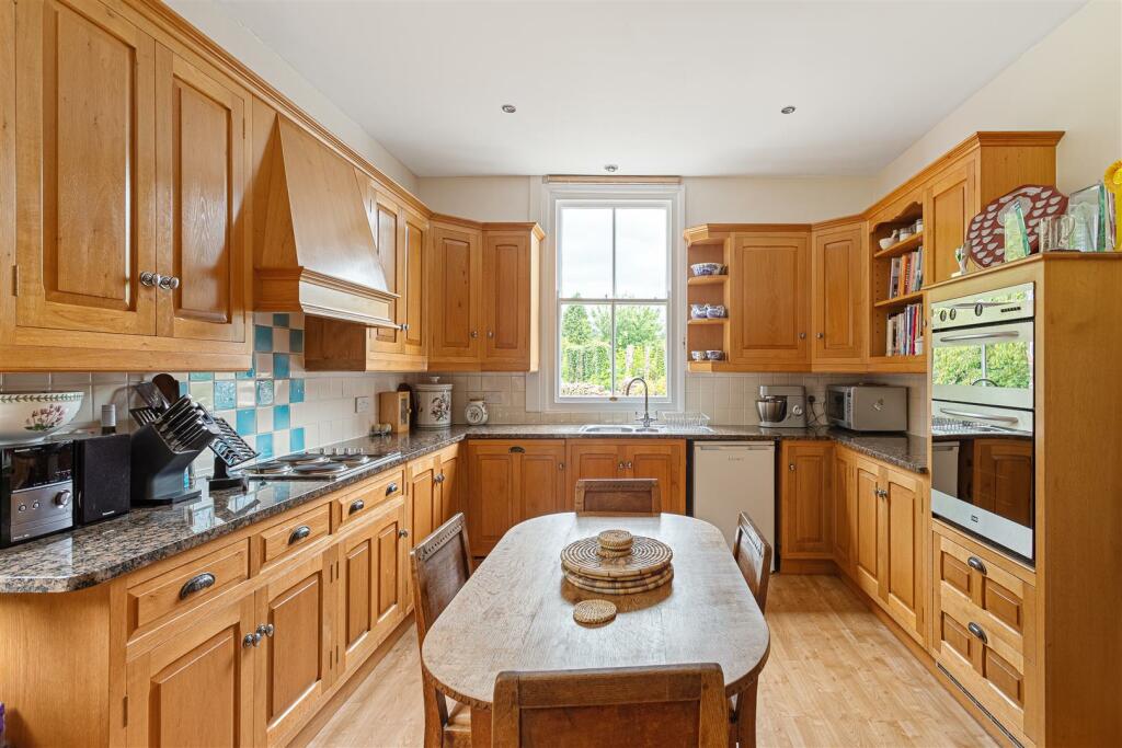 Brook_House__111.jpg