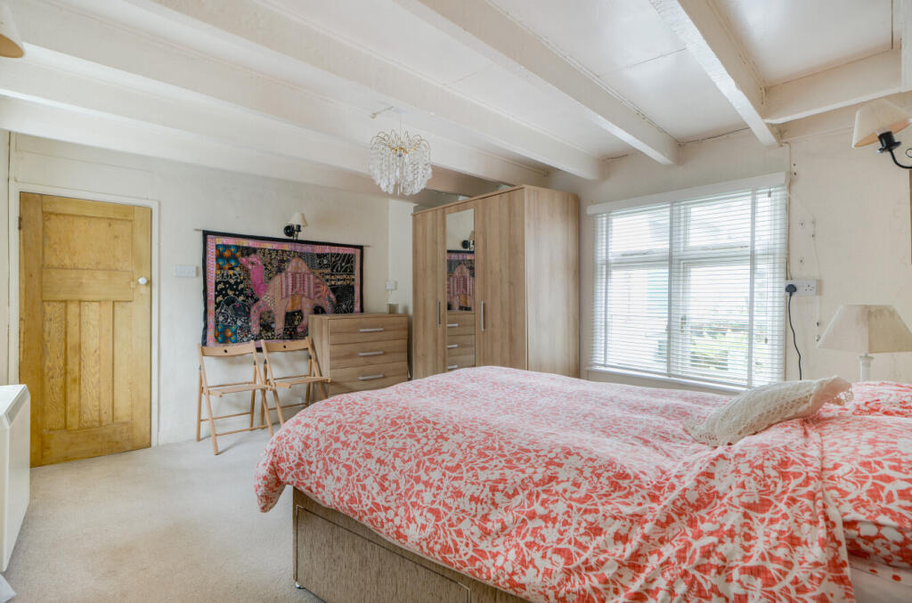 1377312-2-6912287...