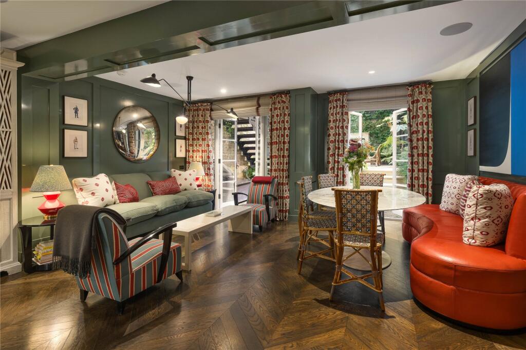 Family/Dining Room