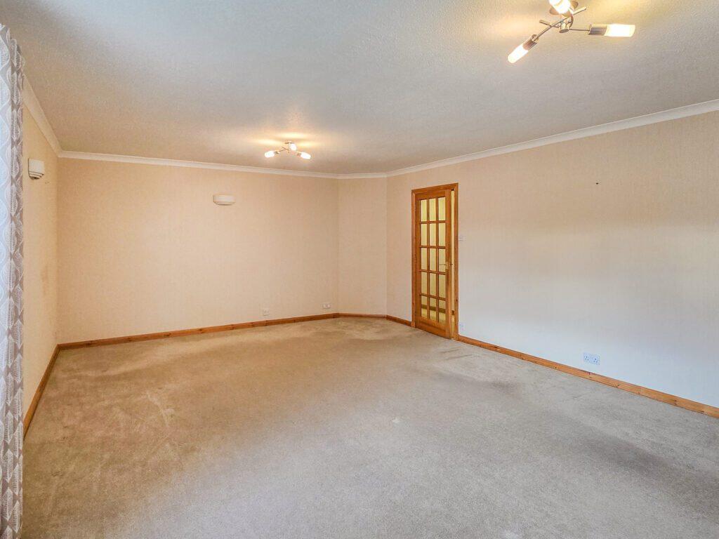 Hilton Heights- Lounge