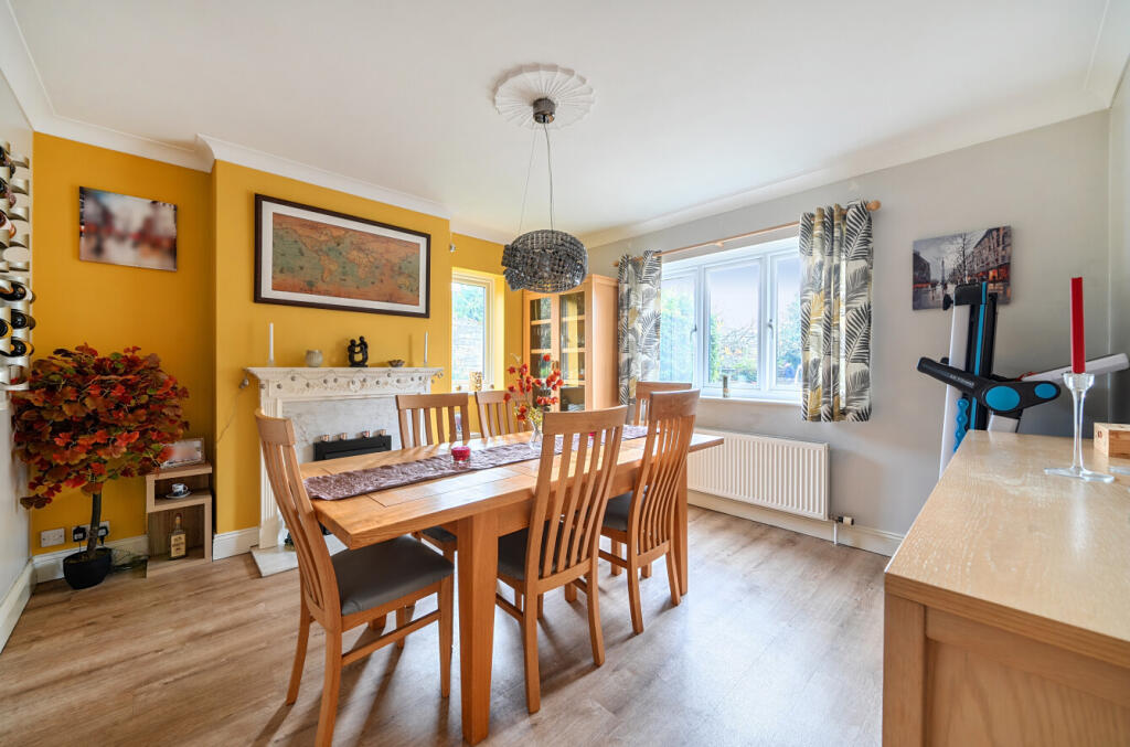 1375195-23-690c85...