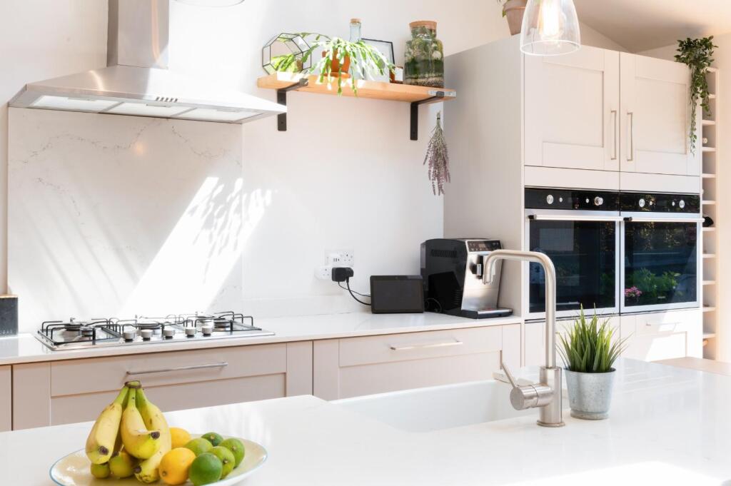 BRIDGEWOOD ROAD  (4).jpg