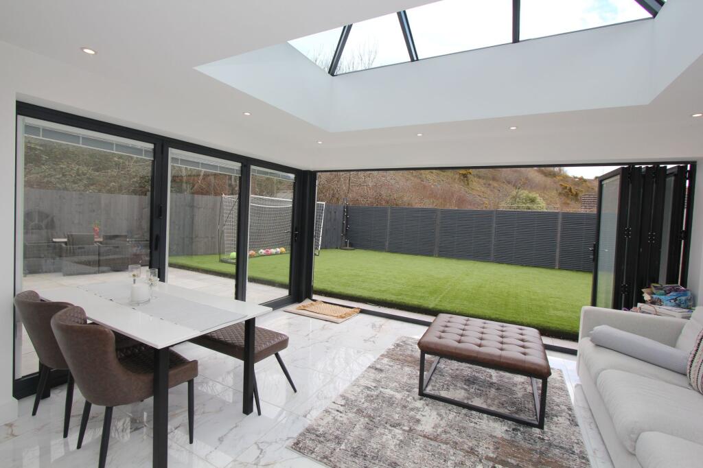 Social Living Area (open to the kitchen)