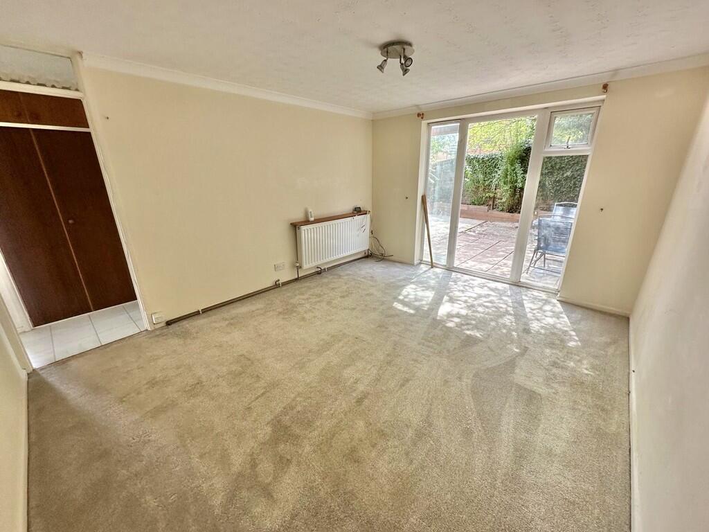 8b581351-6b8d-4ad...