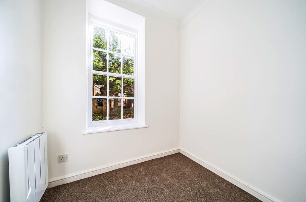 1350301-16-68bea4...