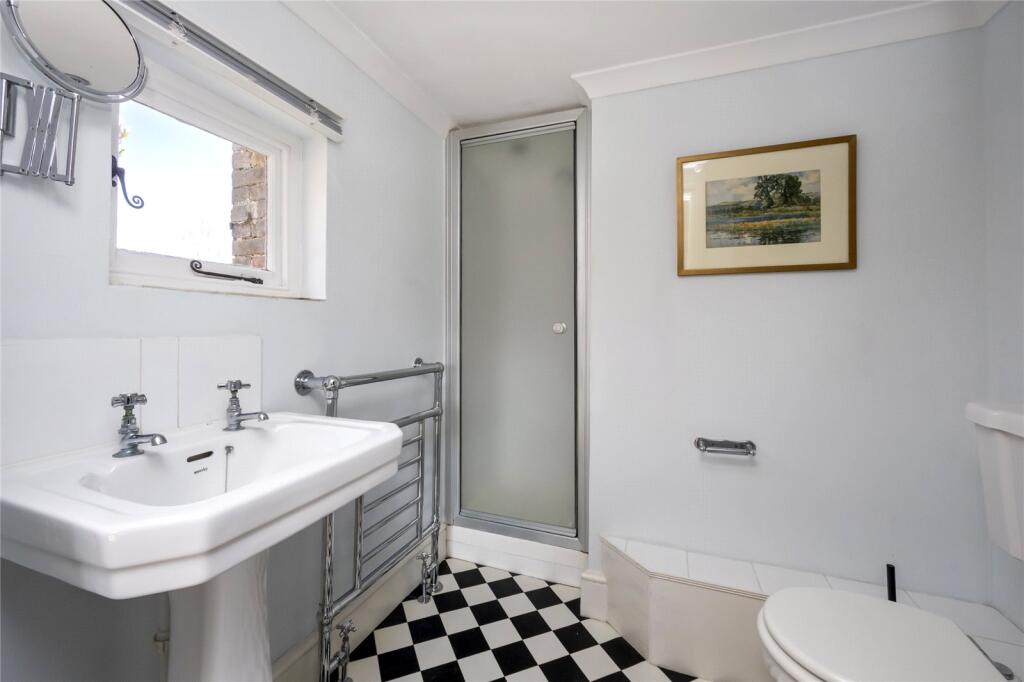 Bedroom One En Suite