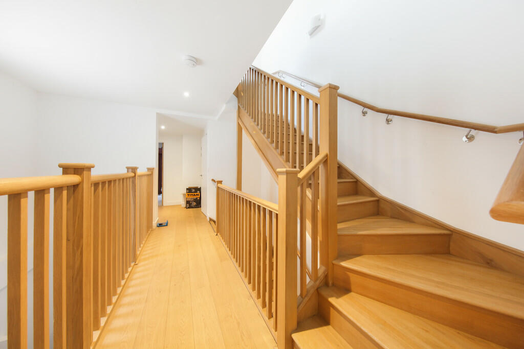 17!Oriental Squar...