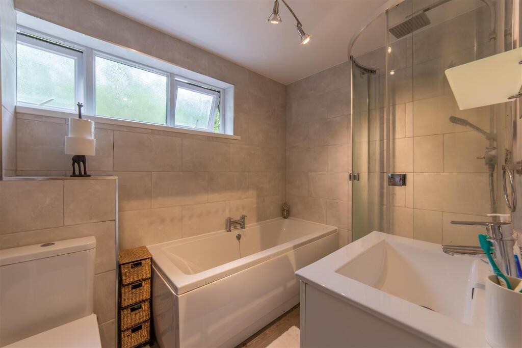 11 Hafod Court Road-1.jpg