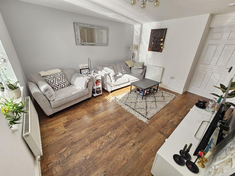 Lounge Additional Image