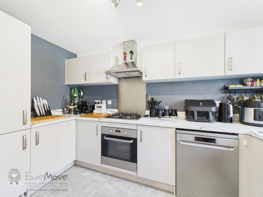 Kitchen b