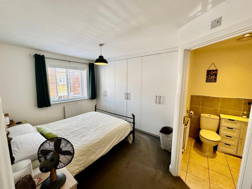 Master &amp; En-Suite