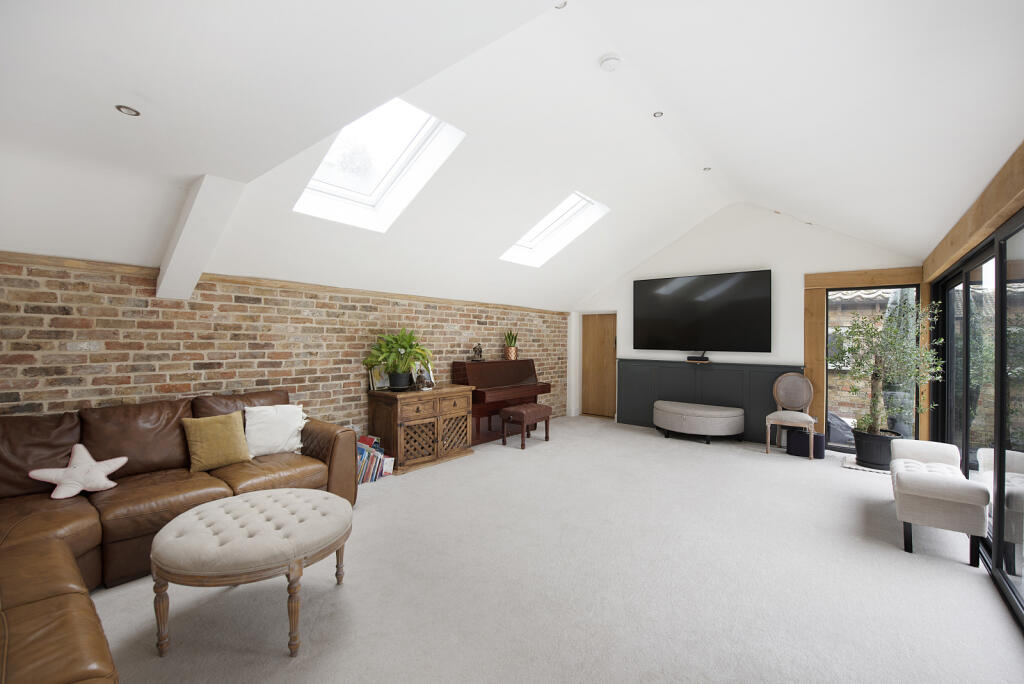 Dining/Family Room