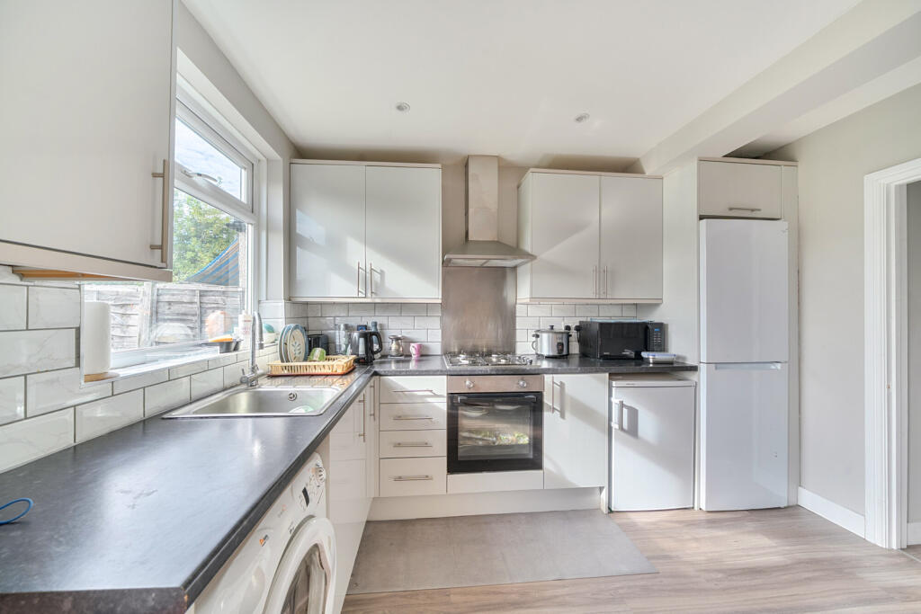 1357384-12-68d29f...