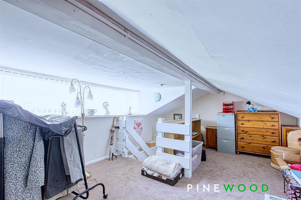 LOFT ROOM/OCCASIONAL ROOM