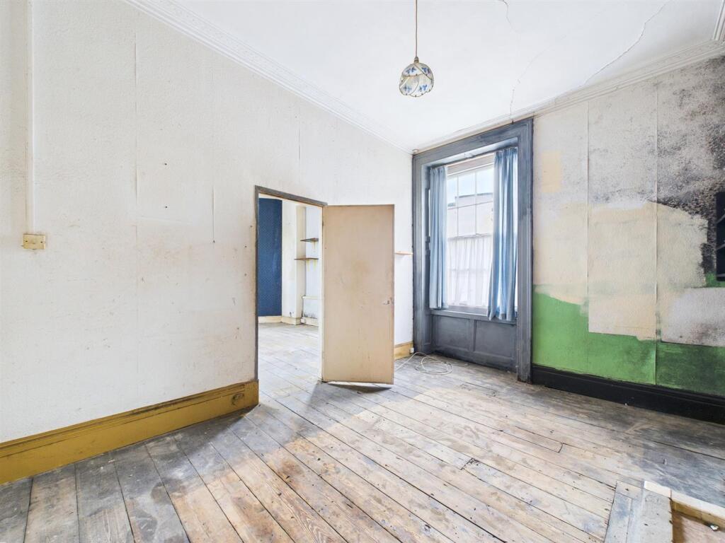 8 - 4 storey residential invetsment.jpg