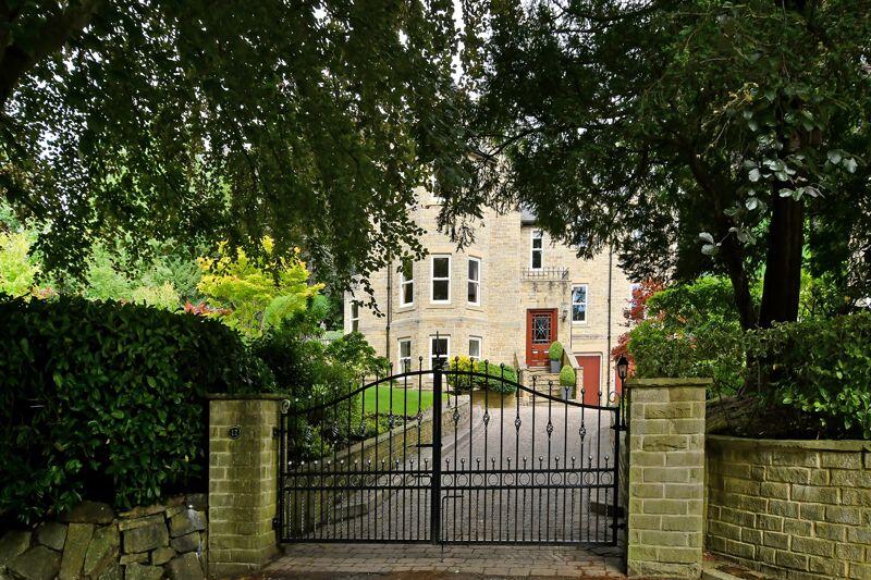 Gated Driveway 
