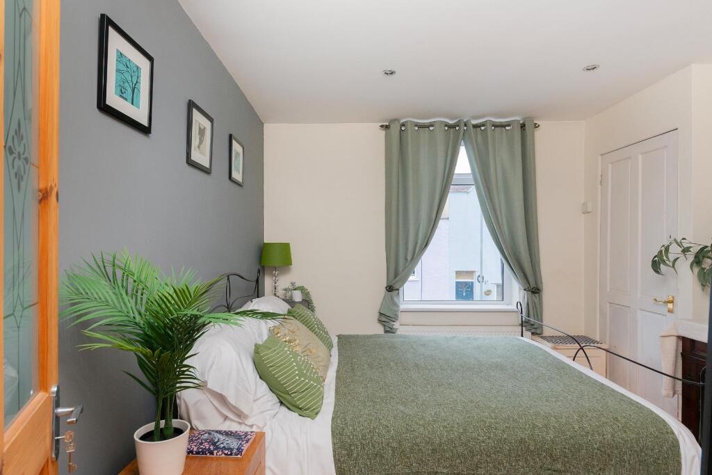 2S0HTN - Bedroom D.jpg