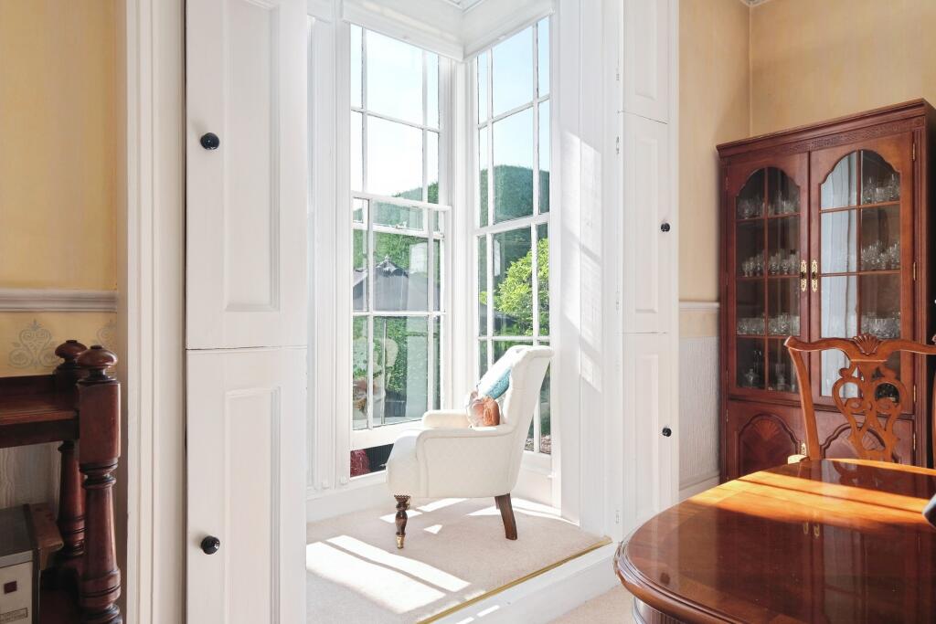 "Oriel" Window