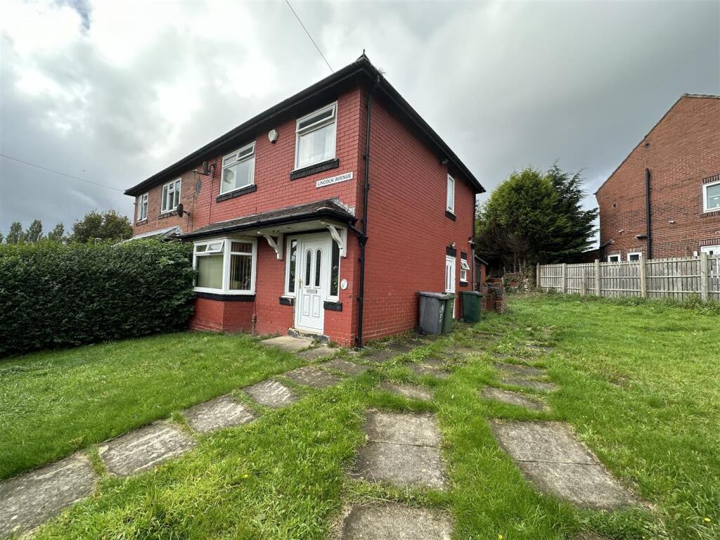 Bramleys Estate Agents - Lincoln Avenue - Heckmond