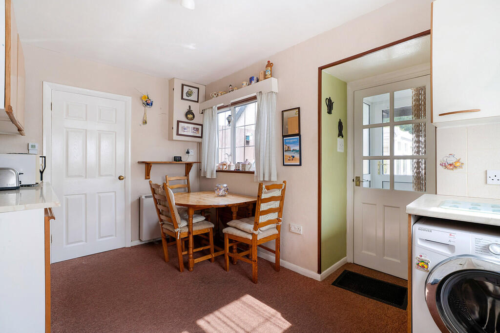kitchen dining ro...