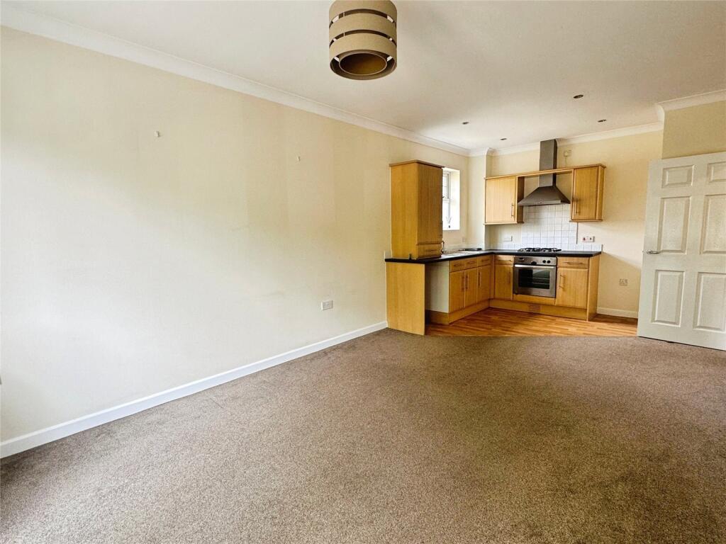Lounge/Kitchen