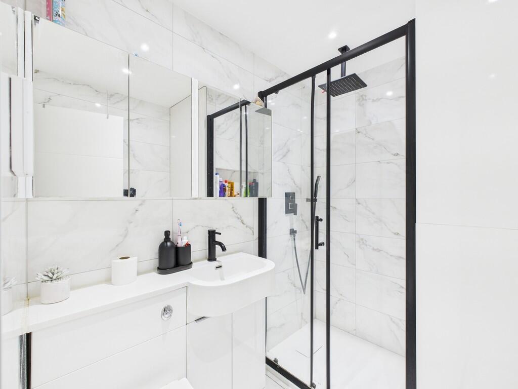 Btahroom 2