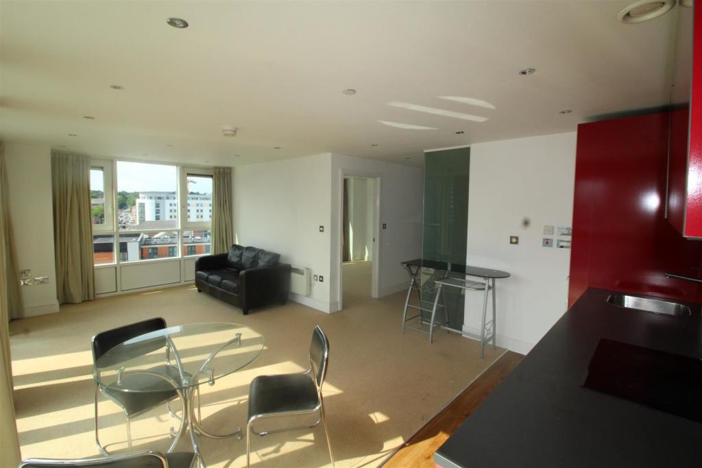 living-kitchen 2.JPG