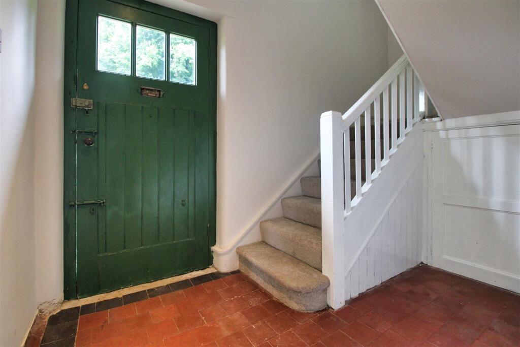 Entrance Hall.jpg