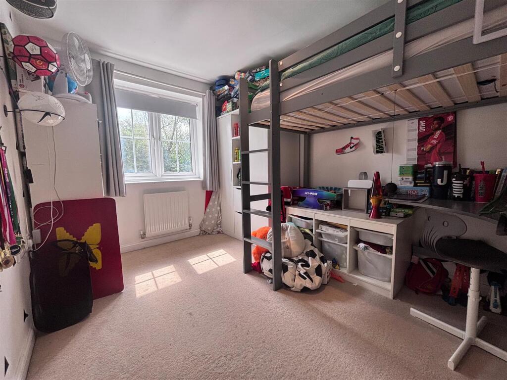 bedroom4.jpg